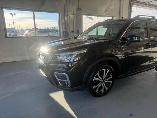 Crystal Black Silica 2019 Subaru Forester Limited