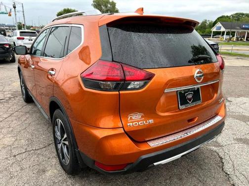 2017 Nissan Rogue SL