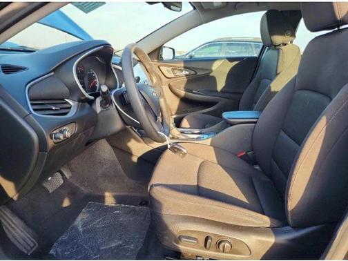 Mosaic Black Metallic 2023 Chevrolet Malibu FWD 1LT