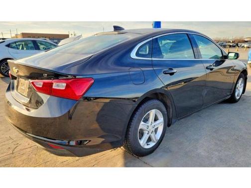 Mosaic Black Metallic 2023 Chevrolet Malibu FWD 1LT