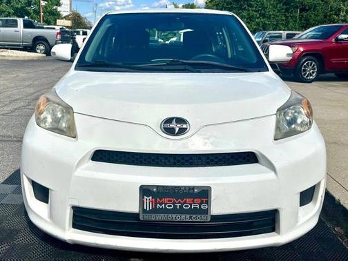 2013 Scion xD 5-Door Hatchback 4-Spd AT