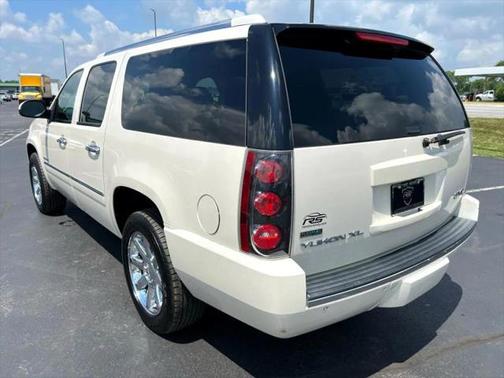 2011 GMC Yukon XL Denali