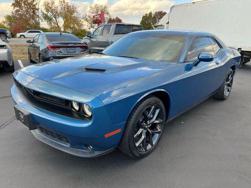 2022 Dodge Challenger SXT