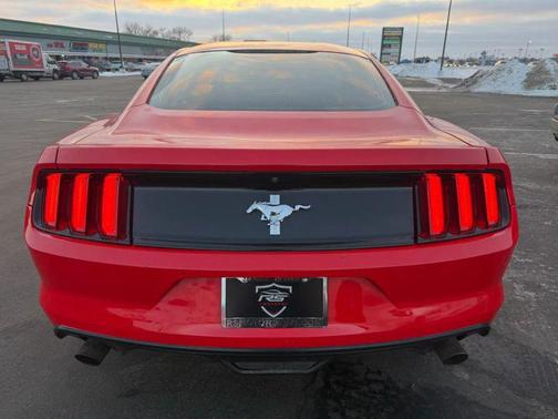 2017 Ford Mustang V6