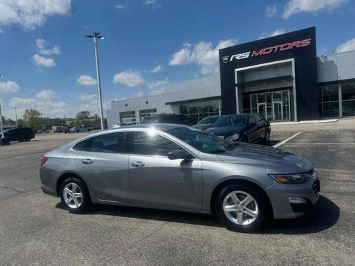 Gray Ghost Metallic 2023 Chevrolet Malibu FWD 1LT