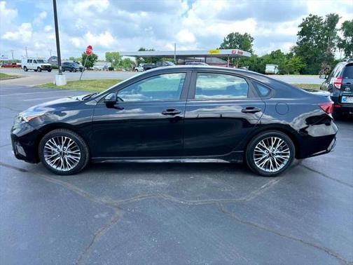 2022 Kia Forte GT-Line