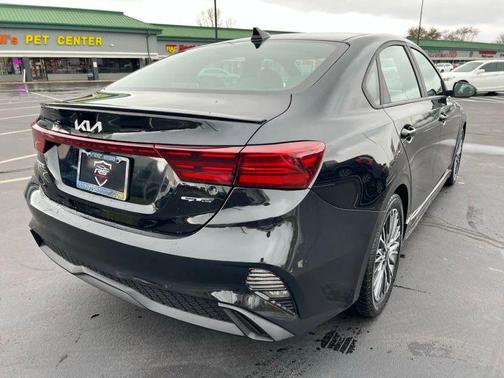 2022 Kia Forte GT-Line