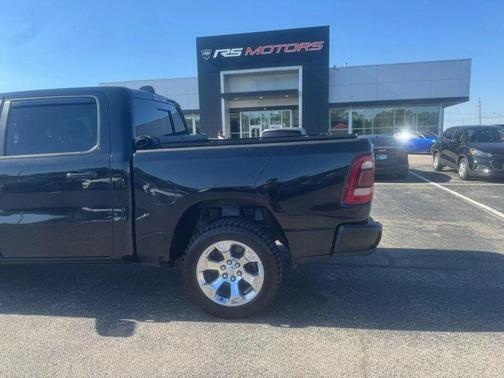 Diamond Black Crystal Pearlcoat 2019 RAM 1500 Big Horn