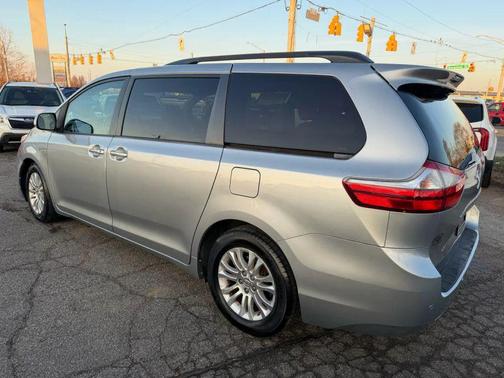 2015 Toyota Sienna XLE Premium