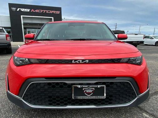 Inferno Red 2024 Kia Soul LX