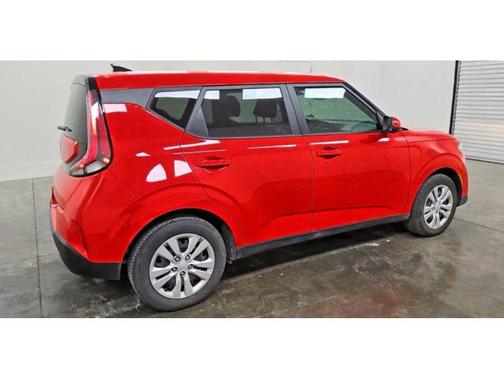 Inferno Red 2024 Kia Soul LX