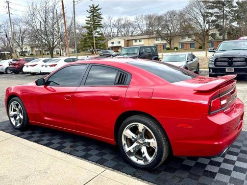 2011 Dodge Charger Base