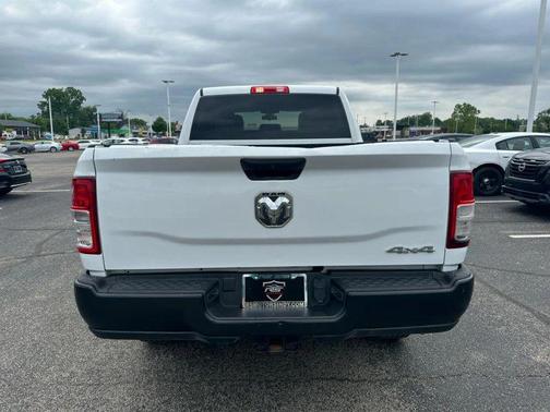 Bright White Clearcoat 2022 RAM 2500 Tradesman Crew Cab 4x4 6'4' Box