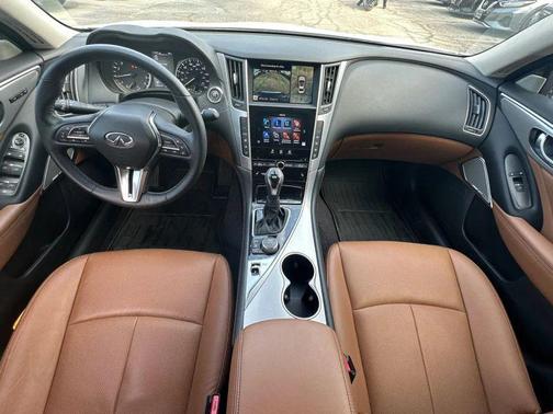 Majestic White 2024 INFINITI Q50 3.0t LUXE