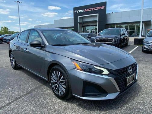 Gray Sky Pearl 2025 Nissan Altima 2.5 SV