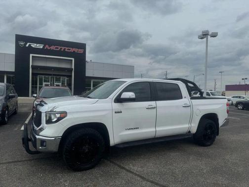 Super White 2017 Toyota Tundra SR5