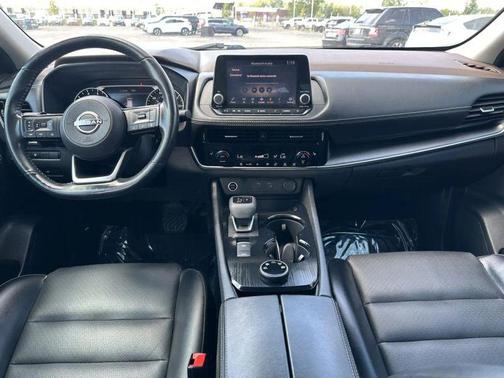 Brilliant Silver Metallic 2022 Nissan Rogue SV