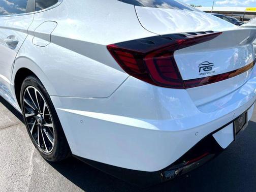 2021 Hyundai SONATA Limited