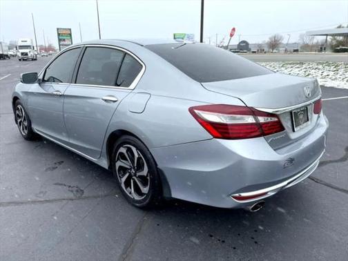 2017 Honda Accord EX-L w/Navigation & Honda Sensing