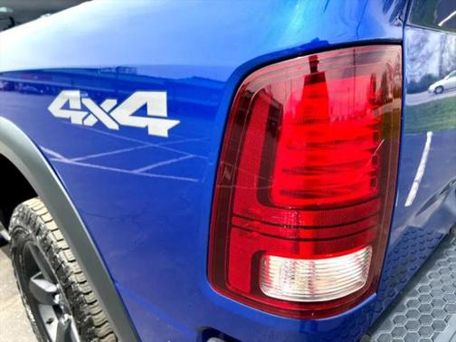 2019 RAM 1500 SLT