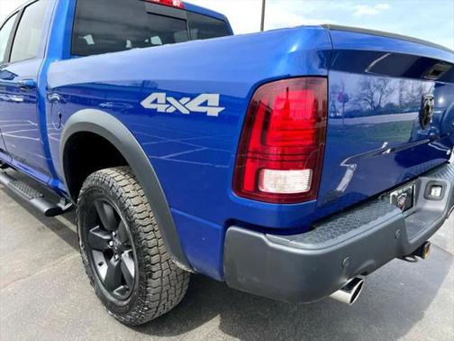 2019 RAM 1500 SLT