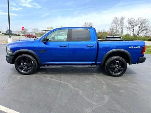 2019 RAM 1500 SLT