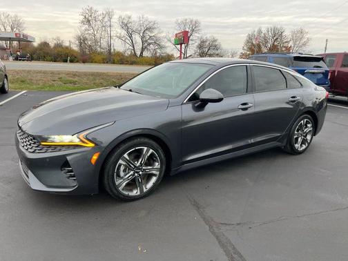 2022 Kia K5 EX