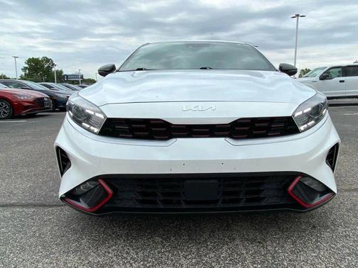 Snow White Pearl 2022 Kia Forte GT-Line