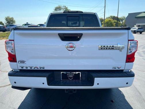 2021 Nissan Titan SV