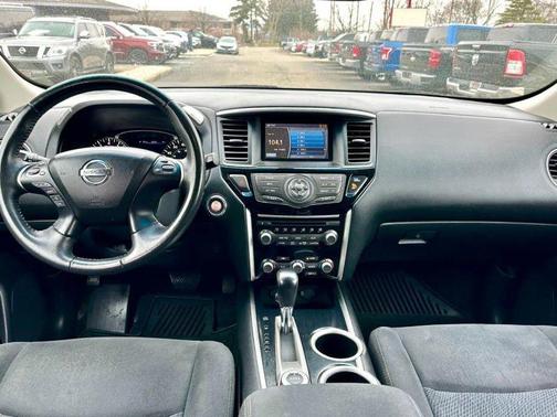 2014 Nissan Pathfinder SV