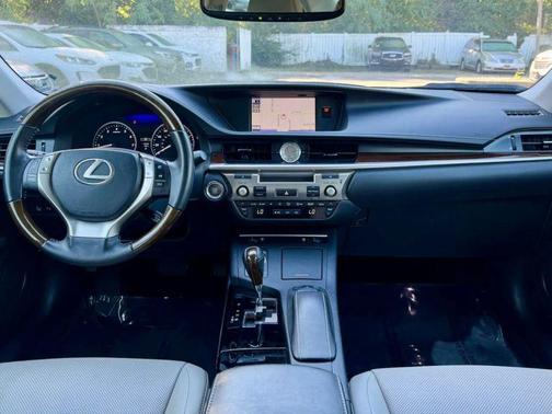 Silver Lining Metallic 2014 Lexus ES 350 Base