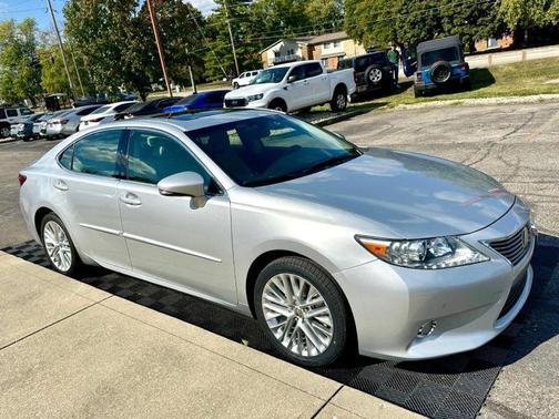 Silver Lining Metallic 2014 Lexus ES 350 Base
