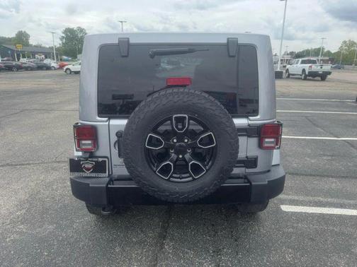 Billet Silver Metallic Clearcoat 2018 Jeep Wrangler JK Unlimited Sahara