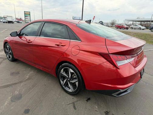 2021 Hyundai ELANTRA Limited