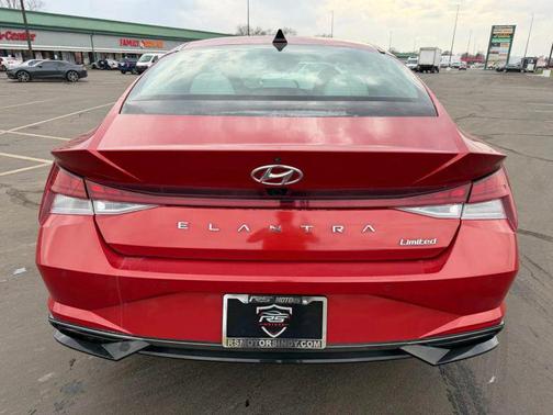 2021 Hyundai ELANTRA Limited