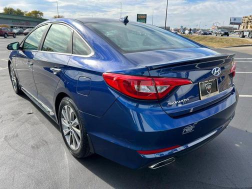 2017 Hyundai SONATA Sport