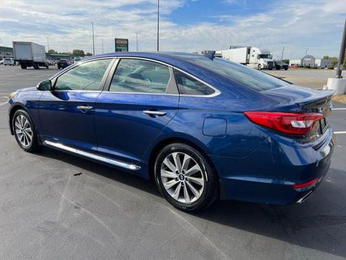 2017 Hyundai SONATA Sport