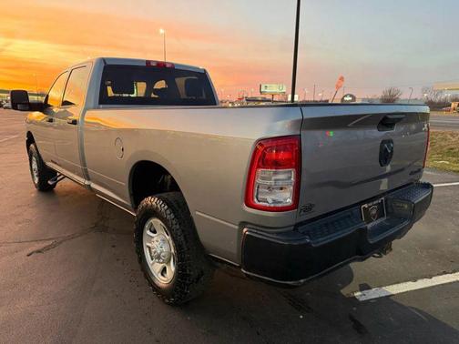2023 RAM 2500 Tradesman Crew Cab 4x4 8' Box