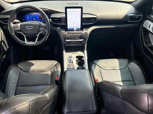 Agate Black Metallic 2020 Ford Explorer ST