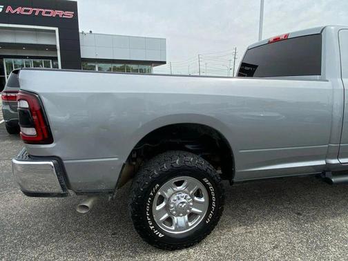 Billet Silver Metallic Clearcoat 2023 RAM 2500 Tradesman Crew Cab 4x4 8' Box