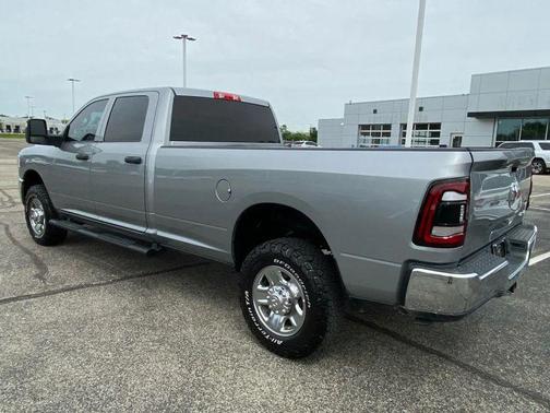 Billet Silver Metallic Clearcoat 2023 RAM 2500 Tradesman Crew Cab 4x4 8' Box