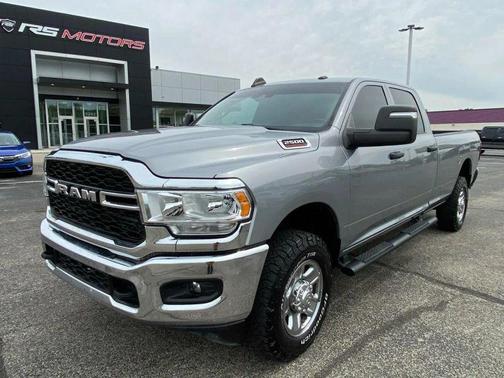 Billet Silver Metallic Clearcoat 2023 RAM 2500 Tradesman Crew Cab 4x4 8' Box