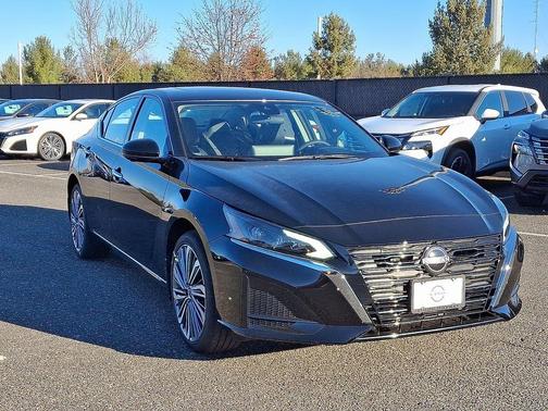 2025 Nissan Altima SL