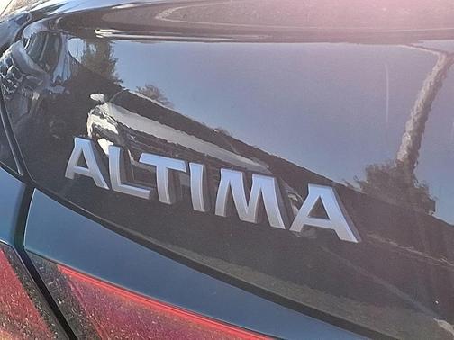 2025 Nissan Altima SL