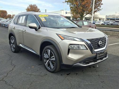 2022 Nissan Rogue SL