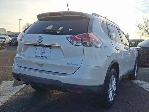 2016 Nissan Rogue SV