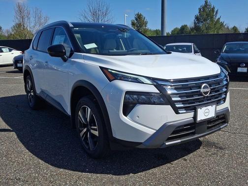 2025 Nissan Rogue SL