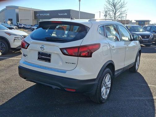 2018 Nissan Rogue Sport SV