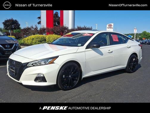 2022 Nissan Altima 2.5 SR