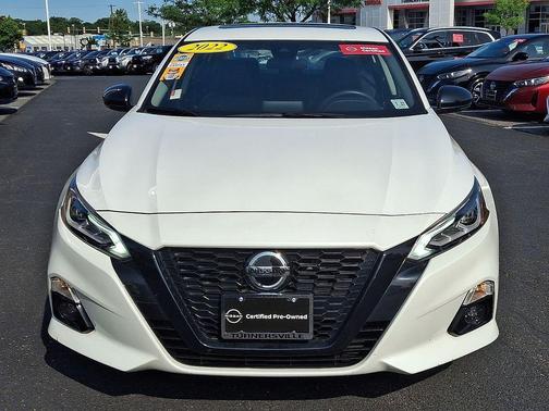 2022 Nissan Altima 2.5 SR